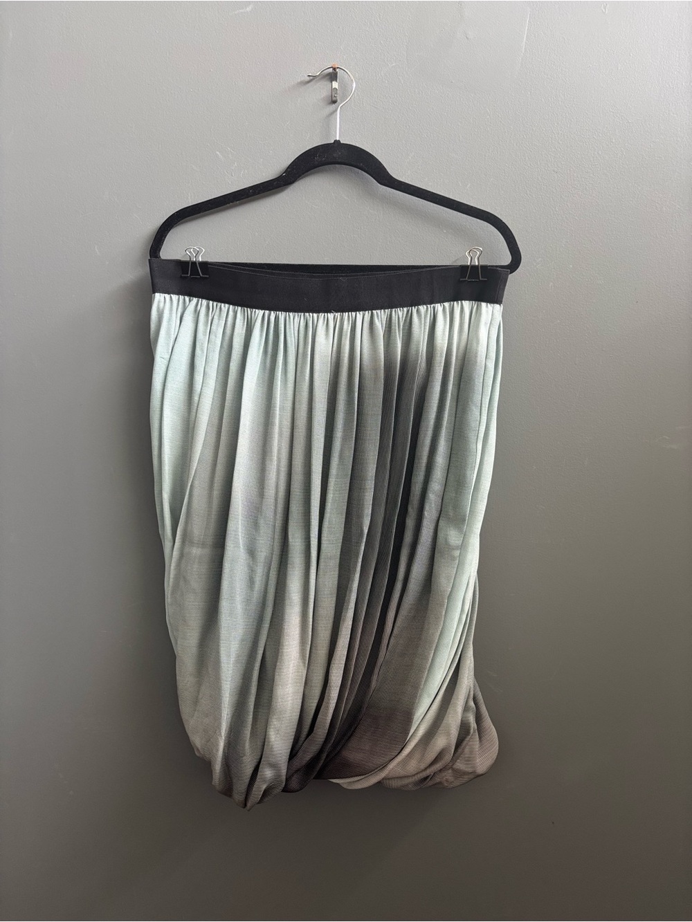 Elie Tahari Slate-to-Gray Ombre Pleated Balloon Skirt